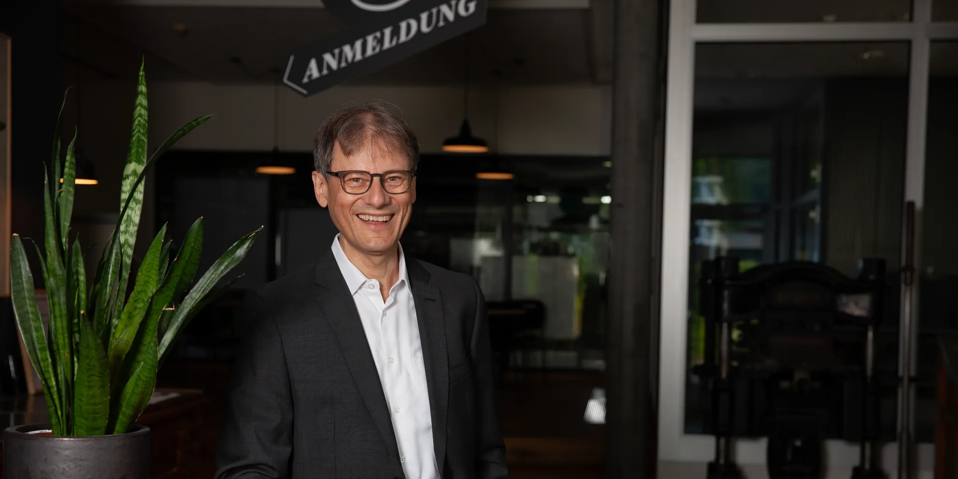 Christian Bracher lächeln, sympatisch